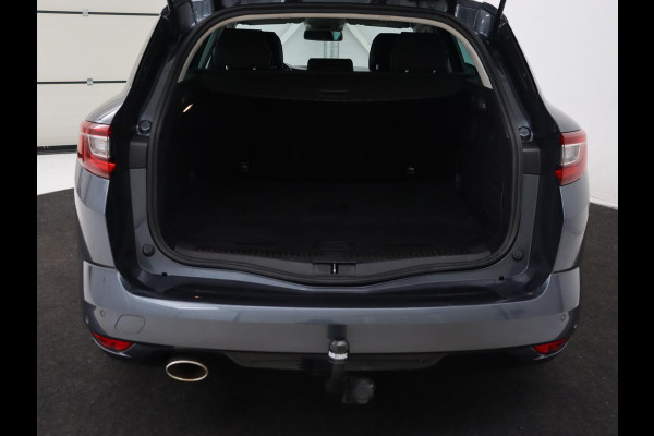 Renault Mégane 1.3 TCe Bose | Automaat | Trekhaak | Camera | Carplay | Navigatie | Park Assist | Climate control | BOSE Sound | Keyless | Half leder | Cruise control | Dodehoek detectie Renault Mégane 1.3 TCe Bose | Automaat | Trekhaak | Camera | Carplay | Navigatie | Park Assist | Climate control | BOSE Sound | Keyless | Half leder | Cruise control | Dodehoek detectie