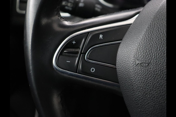 Renault Mégane 1.3 TCe Bose | Automaat | Trekhaak | Camera | Carplay | Navigatie | Park Assist | Climate control | BOSE Sound | Keyless | Half leder | Cruise control | Dodehoek detectie Renault Mégane 1.3 TCe Bose | Automaat | Trekhaak | Camera | Carplay | Navigatie | Park Assist | Climate control | BOSE Sound | Keyless | Half leder | Cruise control | Dodehoek detectie