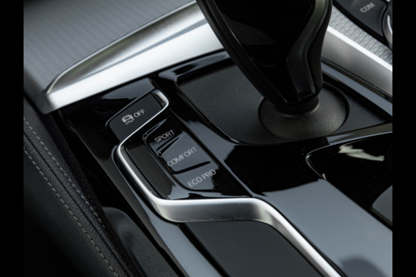 BMW 5 Serie 520i M-Sport - Comfortzetels - Camera - Hifi - Adaptief LED BMW 5 Serie 520i M-Sport - Comfortzetels - Camera - Hifi - Adaptief LED