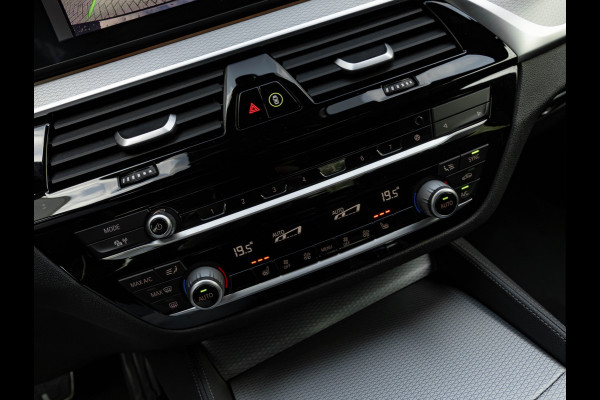 BMW 5 Serie 520i M-Sport - Comfortzetels - Camera - Hifi - Adaptief LED BMW 5 Serie 520i M-Sport - Comfortzetels - Camera - Hifi - Adaptief LED