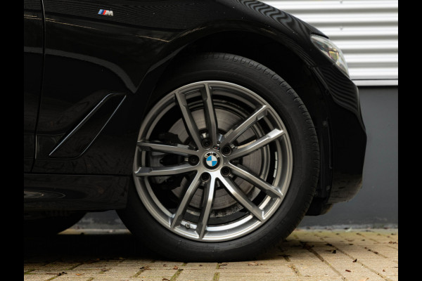 BMW 5 Serie 520i M-Sport - Comfortzetels - Camera - Hifi - Adaptief LED BMW 5 Serie 520i M-Sport - Comfortzetels - Camera - Hifi - Adaptief LED