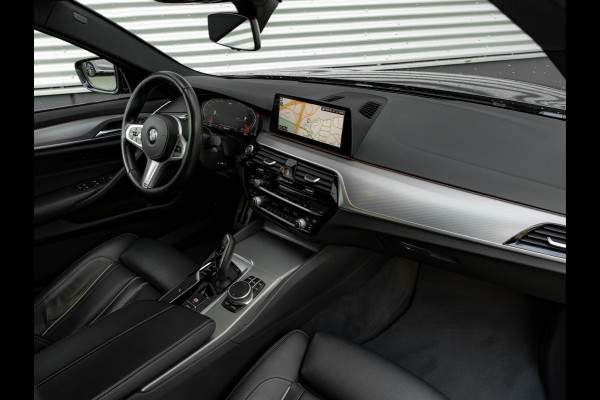 BMW 5 Serie 520i M-Sport - Comfortzetels - Camera - Hifi - Adaptief LED BMW 5 Serie 520i M-Sport - Comfortzetels - Camera - Hifi - Adaptief LED