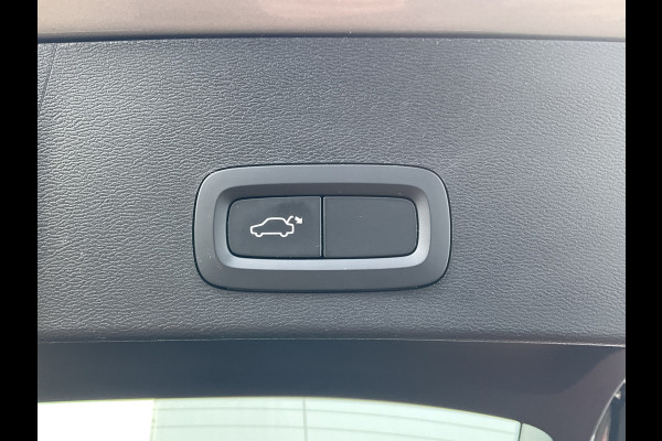 Volvo XC40 1.5 T5 262pk PHEV Twin Engine Inscription Leer Stoel/Stuurverw Carplay Led Voll.Onderhouden!