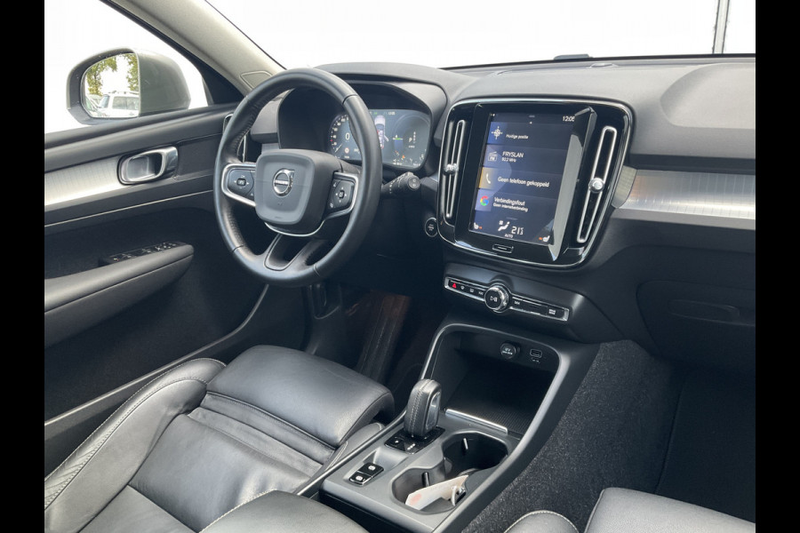 Volvo XC40 1.5 T5 262pk PHEV Twin Engine Inscription Leer Stoel/Stuurverw Carplay Led Voll.Onderhouden!