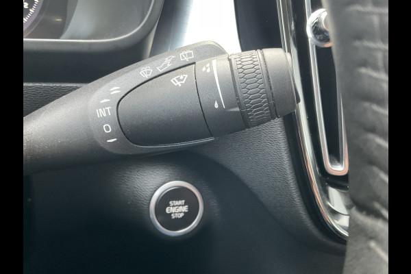 Volvo XC40 1.5 T5 262pk PHEV Twin Engine Inscription Leer Stoel/Stuurverw Carplay Led Voll.Onderhouden!