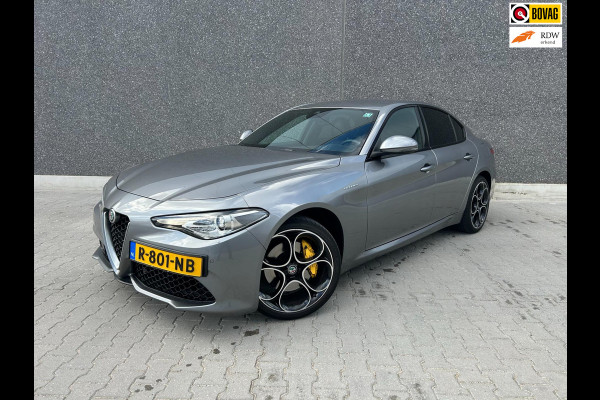 Alfa Romeo Giulia 2.0 T AWD Veloce 280pk | HARMAN KARDON | CARPLAY | A.CAMERA | NAVI | BLUETOOTH | APK T/M 11-12-2027 | TOPSTAAT