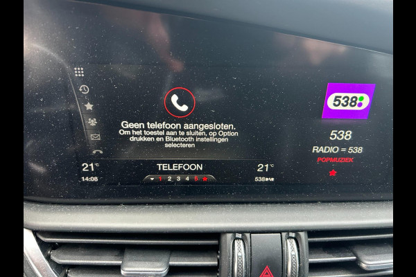 Alfa Romeo Giulia 2.0 T AWD Veloce 280pk | HARMAN KARDON | CARPLAY | A.CAMERA | NAVI | BLUETOOTH | APK T/M 11-12-2027 | TOPSTAAT Alfa Romeo Giulia 2.0 T AWD Veloce 280pk | HARMAN KARDON | CARPLAY | A.CAMERA | NAVI | BLUETOOTH | APK T/M 11-12-2027 | TOPSTAAT