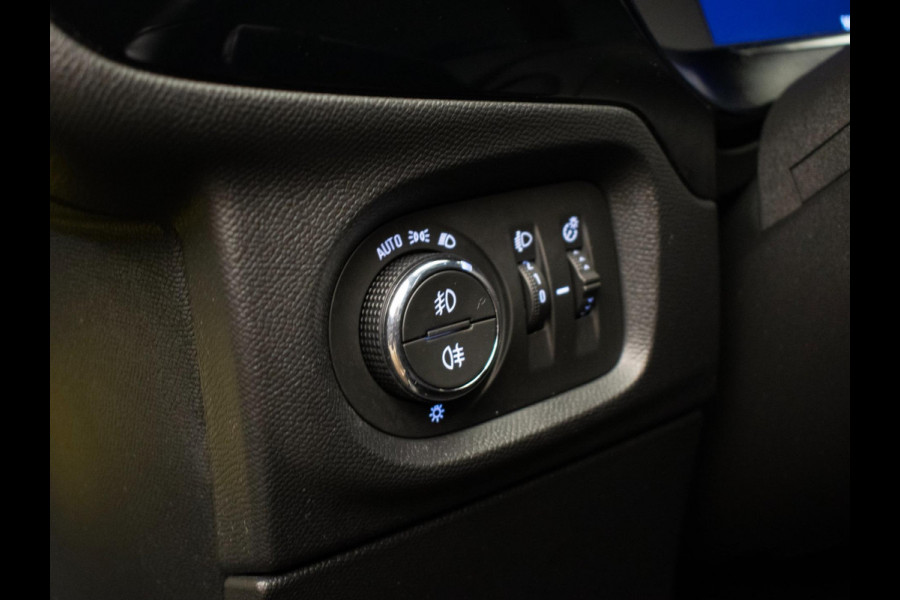 Opel Corsa 1.2 Elegance Sport (APPLE CARPLAY,NAVI,LEDER,DIGITAL COCKPIT,CAMERA,PDC,GETINT,LM VELGEN,NETTESTAAT) Opel Corsa 1.2 Elegance Sport (APPLE CARPLAY,NAVI,LEDER,DIGITAL COCKPIT,CAMERA,PDC,GETINT,LM VELGEN,NETTESTAAT)