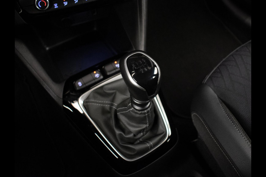 Opel Corsa 1.2 Elegance Sport (APPLE CARPLAY,NAVI,LEDER,DIGITAL COCKPIT,CAMERA,PDC,GETINT,LM VELGEN,NETTESTAAT) Opel Corsa 1.2 Elegance Sport (APPLE CARPLAY,NAVI,LEDER,DIGITAL COCKPIT,CAMERA,PDC,GETINT,LM VELGEN,NETTESTAAT)