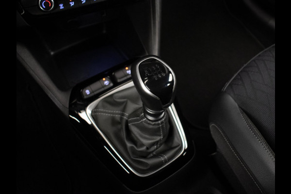 Opel Corsa 1.2 Elegance Sport (APPLE CARPLAY,NAVI,LEDER,DIGITAL COCKPIT,CAMERA,PDC,GETINT,LM VELGEN,NETTESTAAT) Opel Corsa 1.2 Elegance Sport (APPLE CARPLAY,NAVI,LEDER,DIGITAL COCKPIT,CAMERA,PDC,GETINT,LM VELGEN,NETTESTAAT)