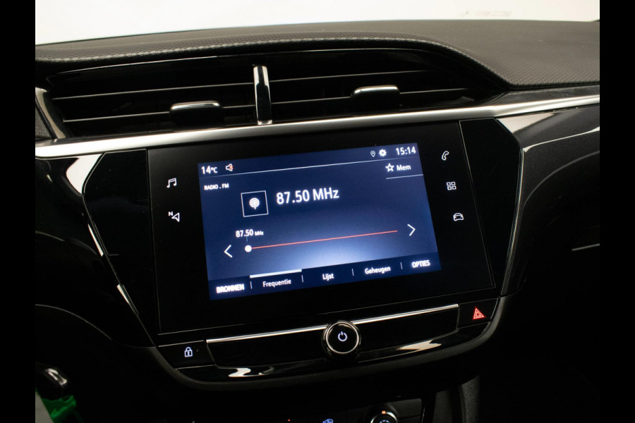 Opel Corsa 1.2 Elegance Sport (APPLE CARPLAY,NAVI,LEDER,DIGITAL COCKPIT,CAMERA,PDC,GETINT,LM VELGEN,NETTESTAAT) Opel Corsa 1.2 Elegance Sport (APPLE CARPLAY,NAVI,LEDER,DIGITAL COCKPIT,CAMERA,PDC,GETINT,LM VELGEN,NETTESTAAT)