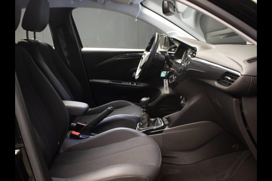 Opel Corsa 1.2 Elegance Sport (APPLE CARPLAY,NAVI,LEDER,DIGITAL COCKPIT,CAMERA,PDC,GETINT,LM VELGEN,NETTESTAAT) Opel Corsa 1.2 Elegance Sport (APPLE CARPLAY,NAVI,LEDER,DIGITAL COCKPIT,CAMERA,PDC,GETINT,LM VELGEN,NETTESTAAT)