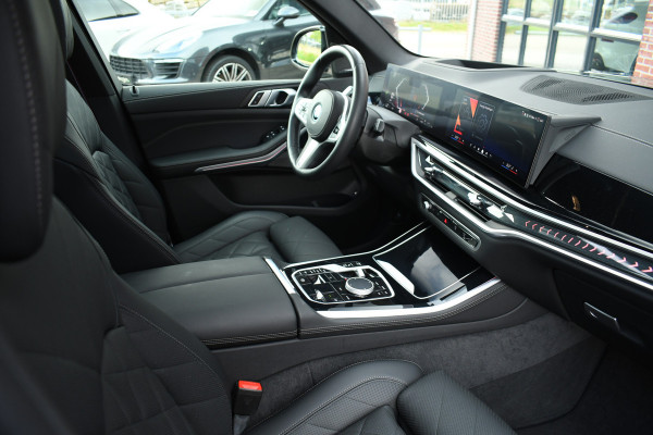 BMW X5 xDrive50e M-Sport Pro Pano Comf-zetels H/K HUD 360 22-inch BTW-auto BMW X5 xDrive50e M-Sport Pro Pano Comf-zetels H/K HUD 360 22-inch BTW-auto