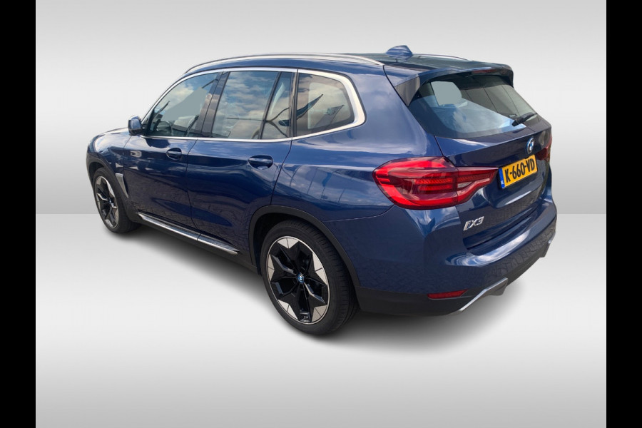 BMW iX3 Executive 80 kWh / Panoramadak / Camera / Head-up / 20'' / Leder / Harman Kardon / Navigatie / Memory seats / Dodehoek / DAB / Stoelverwarming / Cruise Control Adaptief BMW iX3 Executive 80 kWh / Panoramadak / Camera / Head-up / 20'' / Leder / Harman Kardon / Navigatie / Memory seats / Dodehoek / DAB / Stoelverwarming / Cruise Control Adaptief