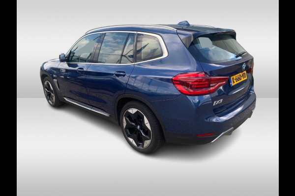 BMW iX3 Executive 80 kWh / Panoramadak / Camera / Head-up / 20'' / Leder / Harman Kardon / Navigatie / Memory seats / Dodehoek / DAB / Stoelverwarming / Cruise Control Adaptief BMW iX3 Executive 80 kWh / Panoramadak / Camera / Head-up / 20'' / Leder / Harman Kardon / Navigatie / Memory seats / Dodehoek / DAB / Stoelverwarming / Cruise Control Adaptief