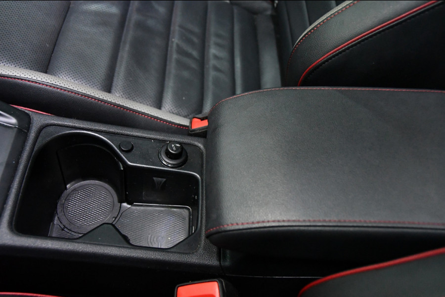 Volkswagen Golf 2.0 GTI Clubsport, Nürburgpack, Headup, Pano, HK audio