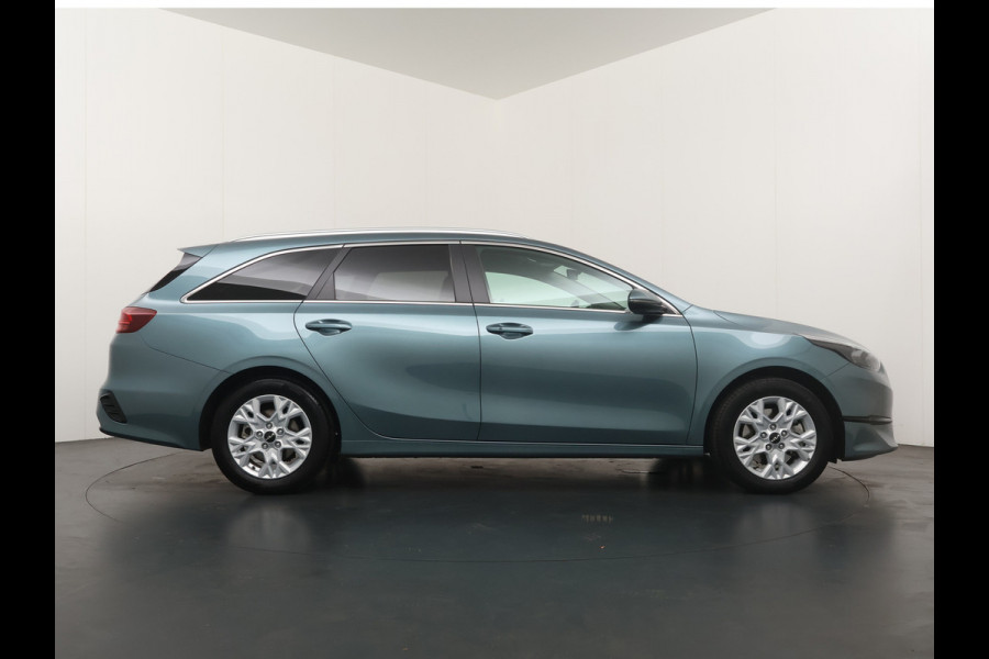 Kia Ceed Sportswagon 1.5 T-GDi DynamicPlusLine - Navigatie - Stoel/Stuur Verwarming - Dodehoek Detectie - LED Koplampen - Fabrieksgarantie tot 2031