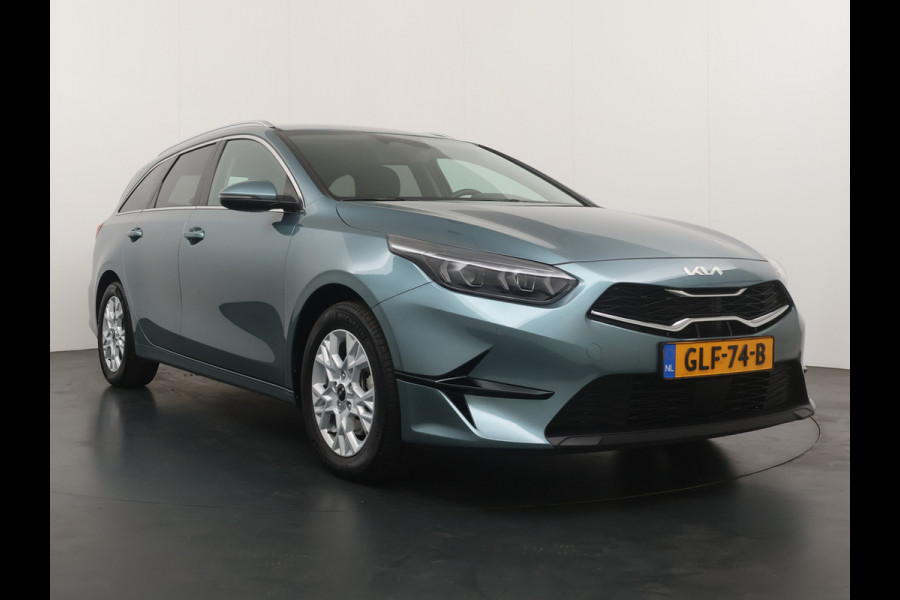 Kia Ceed Sportswagon 1.5 T-GDi DynamicPlusLine - Navigatie - Stoel/Stuur Verwarming - Dodehoek Detectie - LED Koplampen - Fabrieksgarantie tot 2031
