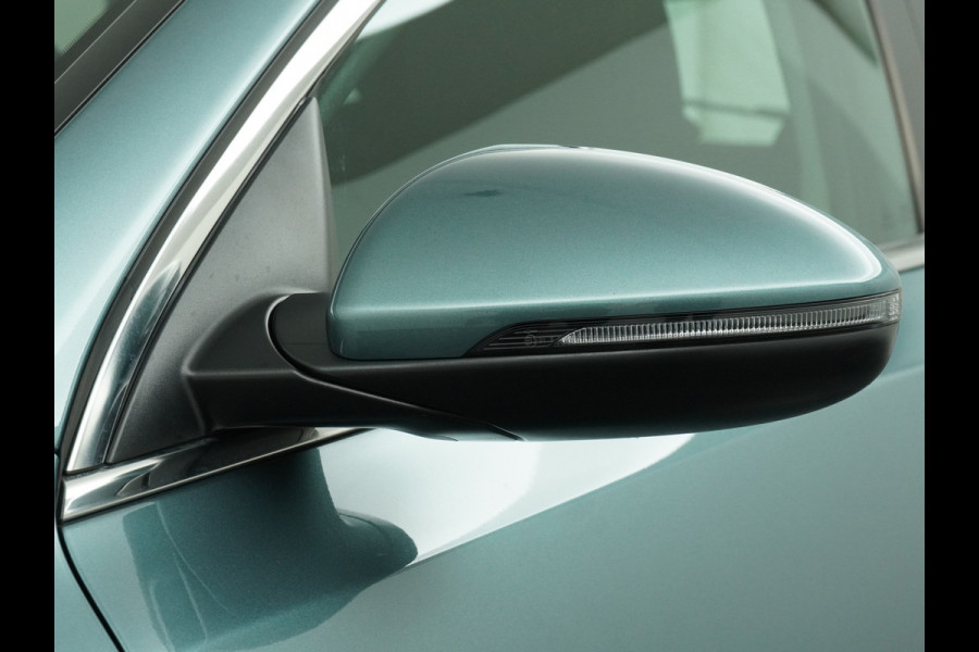 Kia Ceed Sportswagon 1.5 T-GDi DynamicPlusLine - Navigatie - Stoel/Stuur Verwarming - Dodehoek Detectie - LED Koplampen - Fabrieksgarantie tot 2031