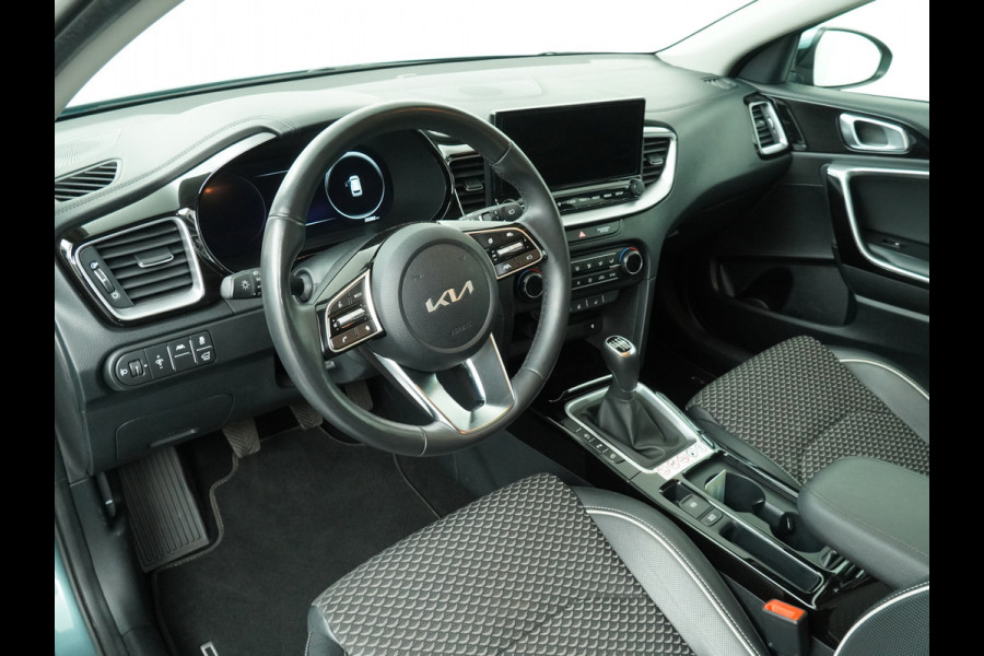 Kia Ceed Sportswagon 1.5 T-GDi DynamicPlusLine - Navigatie - Stoel/Stuur Verwarming - Dodehoek Detectie - LED Koplampen - Fabrieksgarantie tot 2031