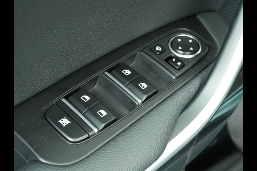 Kia Ceed Sportswagon 1.5 T-GDi DynamicPlusLine - Navigatie - Stoel/Stuur Verwarming - Dodehoek Detectie - LED Koplampen - Fabrieksgarantie tot 2031