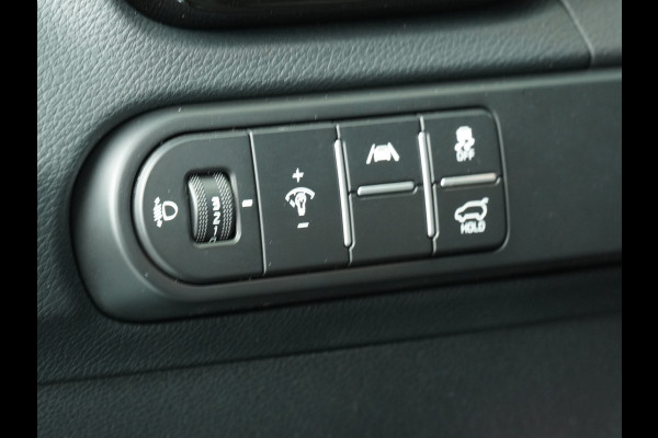 Kia Ceed Sportswagon 1.5 T-GDi DynamicPlusLine - Navigatie - Stoel/Stuur Verwarming - Dodehoek Detectie - LED Koplampen - Fabrieksgarantie tot 2031