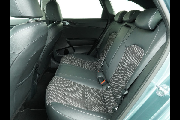 Kia Ceed Sportswagon 1.5 T-GDi DynamicPlusLine - Navigatie - Stoel/Stuur Verwarming - Dodehoek Detectie - LED Koplampen - Fabrieksgarantie tot 2031