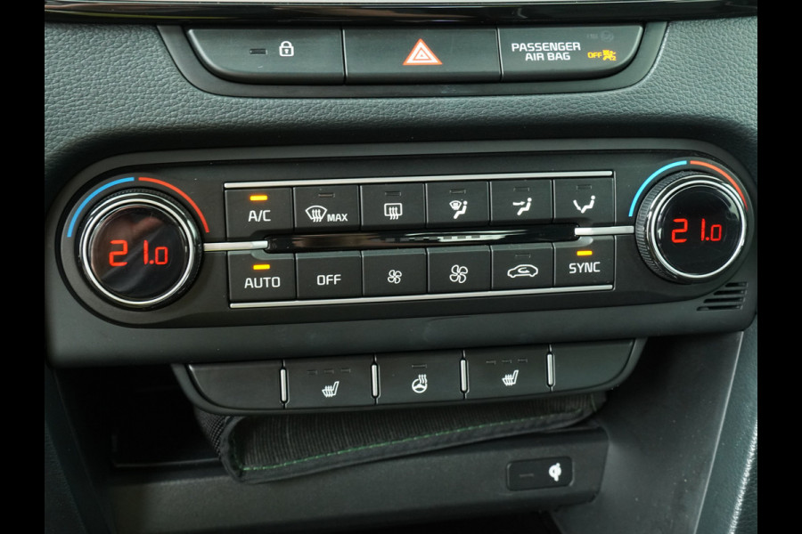 Kia Ceed Sportswagon 1.5 T-GDi DynamicPlusLine - Navigatie - Stoel/Stuur Verwarming - Dodehoek Detectie - LED Koplampen - Fabrieksgarantie tot 2031