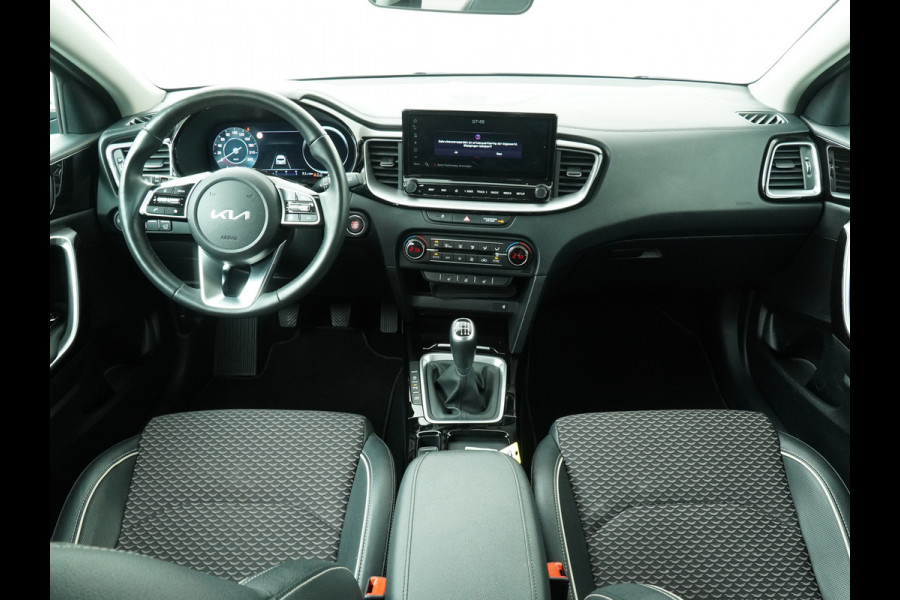 Kia Ceed Sportswagon 1.5 T-GDi DynamicPlusLine - Navigatie - Stoel/Stuur Verwarming - Dodehoek Detectie - LED Koplampen - Fabrieksgarantie tot 2031