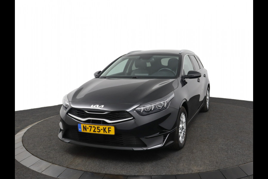 Kia Ceed Sportswagon 1.0 T-GDi DynamicPlusLine - LED - Navigatie - Lichtmetalen Velgen - Cruise Control - Climate Control - Fabrieksgarantie Tot 2028 Kia Ceed Sportswagon 1.0 T-GDi DynamicPlusLine - LED - Navigatie - Lichtmetalen Velgen - Cruise Control - Climate Control - Fabrieksgarantie Tot 2028