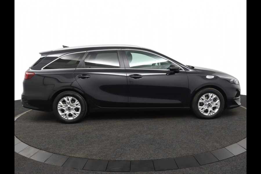 Kia Ceed Sportswagon 1.0 T-GDi DynamicPlusLine - LED - Navigatie - Lichtmetalen Velgen - Cruise Control - Climate Control - Fabrieksgarantie Tot 2028 Kia Ceed Sportswagon 1.0 T-GDi DynamicPlusLine - LED - Navigatie - Lichtmetalen Velgen - Cruise Control - Climate Control - Fabrieksgarantie Tot 2028