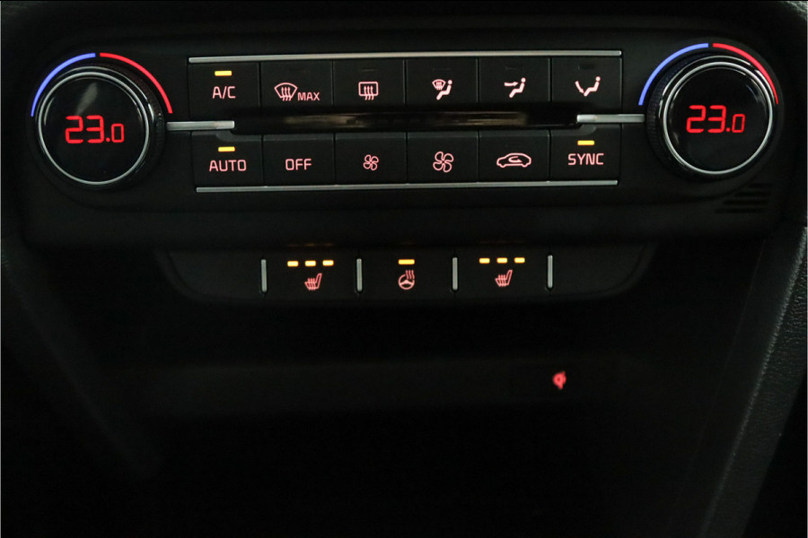 Kia Ceed Sportswagon 1.0 T-GDi DynamicPlusLine - LED - Navigatie - Lichtmetalen Velgen - Cruise Control - Climate Control - Fabrieksgarantie Tot 2028 Kia Ceed Sportswagon 1.0 T-GDi DynamicPlusLine - LED - Navigatie - Lichtmetalen Velgen - Cruise Control - Climate Control - Fabrieksgarantie Tot 2028