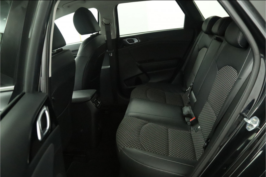 Kia Ceed Sportswagon 1.0 T-GDi DynamicPlusLine - LED - Navigatie - Lichtmetalen Velgen - Cruise Control - Climate Control - Fabrieksgarantie Tot 2028 Kia Ceed Sportswagon 1.0 T-GDi DynamicPlusLine - LED - Navigatie - Lichtmetalen Velgen - Cruise Control - Climate Control - Fabrieksgarantie Tot 2028