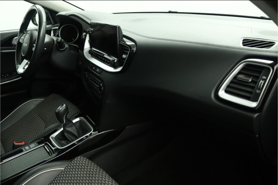 Kia Ceed Sportswagon 1.0 T-GDi DynamicPlusLine - LED - Navigatie - Lichtmetalen Velgen - Cruise Control - Climate Control - Fabrieksgarantie Tot 2028 Kia Ceed Sportswagon 1.0 T-GDi DynamicPlusLine - LED - Navigatie - Lichtmetalen Velgen - Cruise Control - Climate Control - Fabrieksgarantie Tot 2028