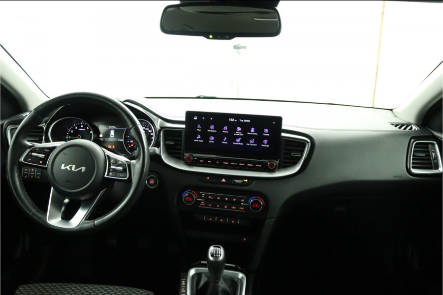 Kia Ceed Sportswagon 1.0 T-GDi DynamicPlusLine - LED - Navigatie - Lichtmetalen Velgen - Cruise Control - Climate Control - Fabrieksgarantie Tot 2028 Kia Ceed Sportswagon 1.0 T-GDi DynamicPlusLine - LED - Navigatie - Lichtmetalen Velgen - Cruise Control - Climate Control - Fabrieksgarantie Tot 2028