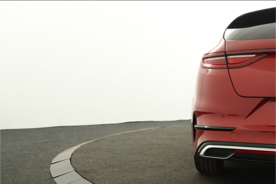 Kia ProCeed 1.5 T-GDi GT-Line - Led Koplampen - Adaptief Cruise Control - Navigatie - Climate Control - Fabrieksgarantie Tot 2031 Kia ProCeed 1.5 T-GDi GT-Line - Led Koplampen - Adaptief Cruise Control - Navigatie - Climate Control - Fabrieksgarantie Tot 2031