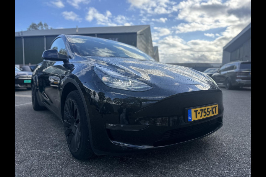 Tesla Model Y Long Range AWD 75 kWh AUTOPILOT| ACHTERBANK VERWARMD| STOEL+ STUUR VERW. | TESLA GARANTIE AANDRIJFLIJN EN ACCU T/M 07-2031/192.000KM Tesla Model Y Long Range AWD 75 kWh AUTOPILOT| ACHTERBANK VERWARMD| STOEL+ STUUR VERW. | TESLA GARANTIE AANDRIJFLIJN EN ACCU T/M 07-2031/192.000KM