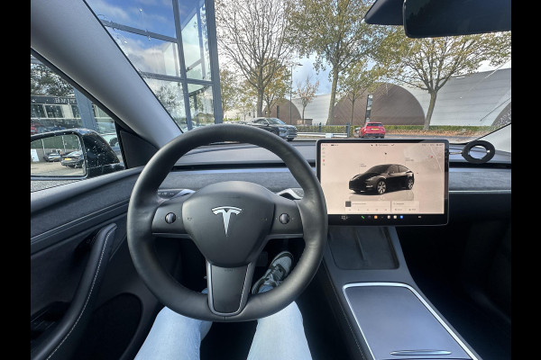 Tesla Model Y Long Range AWD 75 kWh AUTOPILOT| ACHTERBANK VERWARMD| STOEL+ STUUR VERW. | TESLA GARANTIE AANDRIJFLIJN EN ACCU T/M 07-2031/192.000KM Tesla Model Y Long Range AWD 75 kWh AUTOPILOT| ACHTERBANK VERWARMD| STOEL+ STUUR VERW. | TESLA GARANTIE AANDRIJFLIJN EN ACCU T/M 07-2031/192.000KM