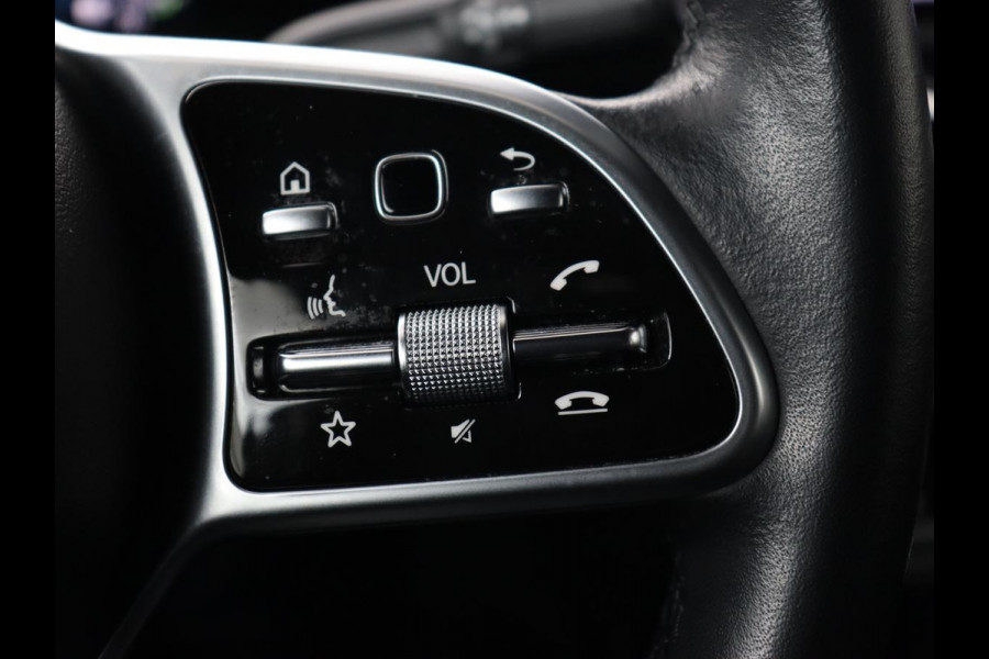 Mercedes-Benz CLA-Klasse Shooting Brake 250e Urban | Carplay | Park Assist | Navigatie | Camera | DAB | Half leder | Full LED | PHEV | Plug In