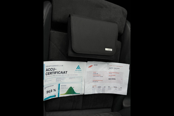 Audi e-tron E-tron 55 quattro 408 pk advanced Pro S Line Plus 95 kWh, SOH 94,6 %, camera , trekhaak,lederen sportinterieur Audi e-tron E-tron 55 quattro 408 pk advanced Pro S Line Plus 95 kWh, SOH 94,6 %, camera , trekhaak,lederen sportinterieur