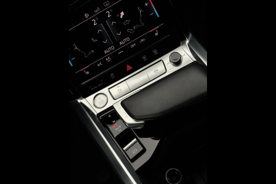 Audi e-tron E-tron 55 quattro 408 pk advanced Pro S Line Plus 95 kWh, SOH 94,6 %, camera , trekhaak,lederen sportinterieur Audi e-tron E-tron 55 quattro 408 pk advanced Pro S Line Plus 95 kWh, SOH 94,6 %, camera , trekhaak,lederen sportinterieur