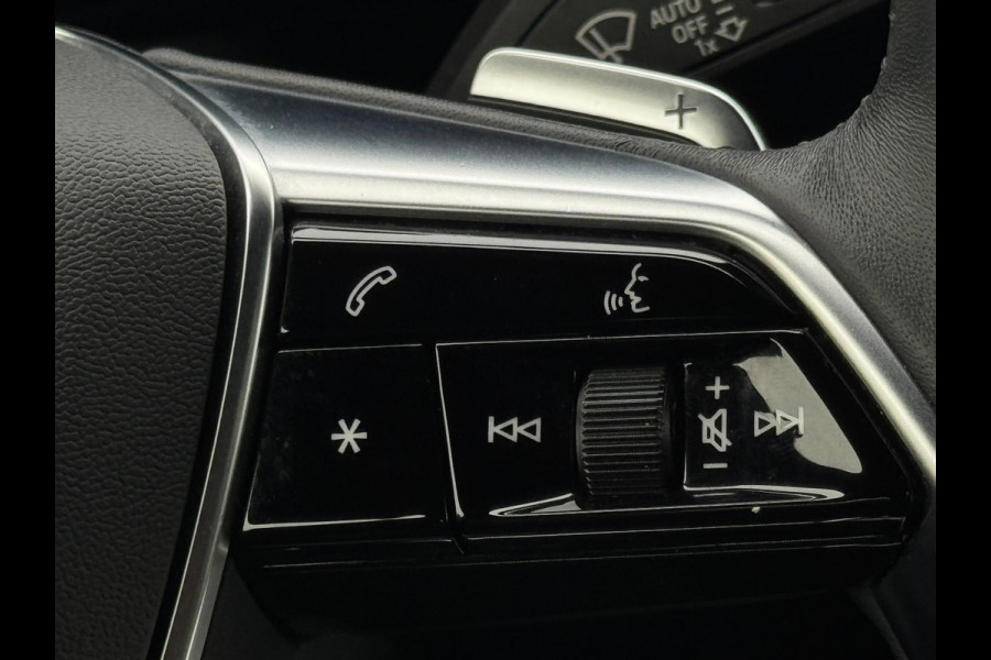 Audi e-tron E-tron 55 quattro 408 pk advanced Pro S Line Plus 95 kWh, SOH 94,6 %, camera , trekhaak,lederen sportinterieur Audi e-tron E-tron 55 quattro 408 pk advanced Pro S Line Plus 95 kWh, SOH 94,6 %, camera , trekhaak,lederen sportinterieur
