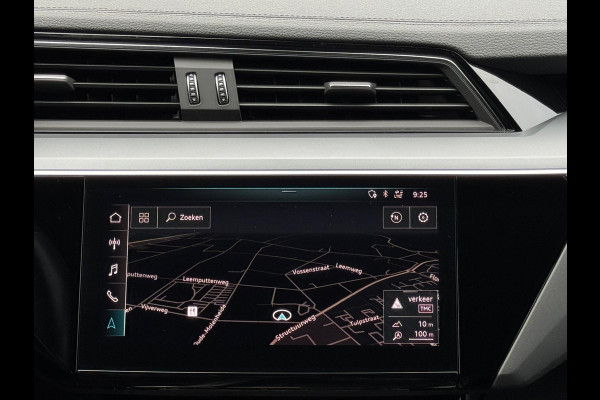 Audi e-tron E-tron 55 quattro 408 pk advanced Pro S Line Plus 95 kWh, SOH 94,6 %, camera , trekhaak,lederen sportinterieur Audi e-tron E-tron 55 quattro 408 pk advanced Pro S Line Plus 95 kWh, SOH 94,6 %, camera , trekhaak,lederen sportinterieur