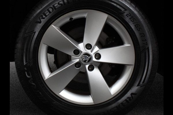 Škoda Kodiaq 1.5 TSI 150pk Automaat Ambition 7 persoons | Navigatie | Climate control | Cruise control | Camera | Lichtmetalen velgen | Parkeer sensoren | Stoelverwarming voor