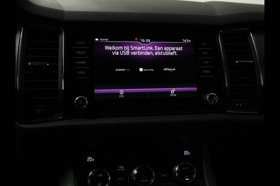 Škoda Kodiaq 1.5 TSI 150pk Automaat Ambition 7 persoons | Navigatie | Climate control | Cruise control | Camera | Lichtmetalen velgen | Parkeer sensoren | Stoelverwarming voor