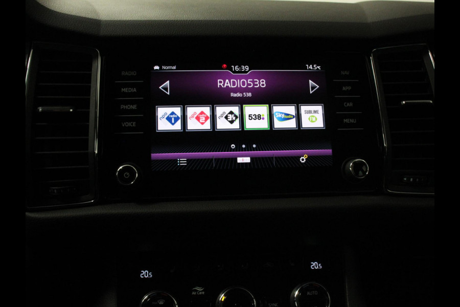 Škoda Kodiaq 1.5 TSI 150pk Automaat Ambition 7 persoons | Navigatie | Climate control | Cruise control | Camera | Lichtmetalen velgen | Parkeer sensoren | Stoelverwarming voor