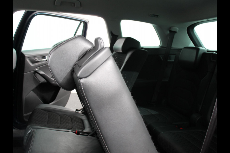 Škoda Kodiaq 1.5 TSI 150pk Automaat Ambition 7 persoons | Navigatie | Climate control | Cruise control | Camera | Lichtmetalen velgen | Parkeer sensoren | Stoelverwarming voor