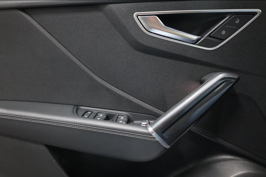 Audi Q2 1.0 TFSI S-LINE LED/SFEER/LMV/PDC/CRUISE/ECC/12 MND GARANTIE! Audi Q2 1.0 TFSI S-LINE LED/SFEER/LMV/PDC/CRUISE/ECC/12 MND GARANTIE!