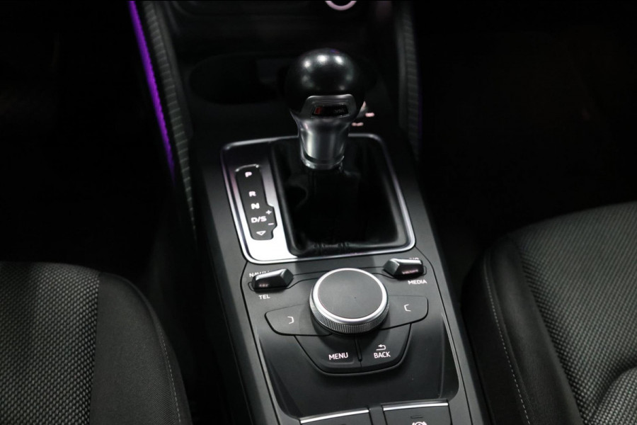 Audi Q2 1.0 TFSI S-LINE LED/SFEER/LMV/PDC/CRUISE/ECC/12 MND GARANTIE! Audi Q2 1.0 TFSI S-LINE LED/SFEER/LMV/PDC/CRUISE/ECC/12 MND GARANTIE!