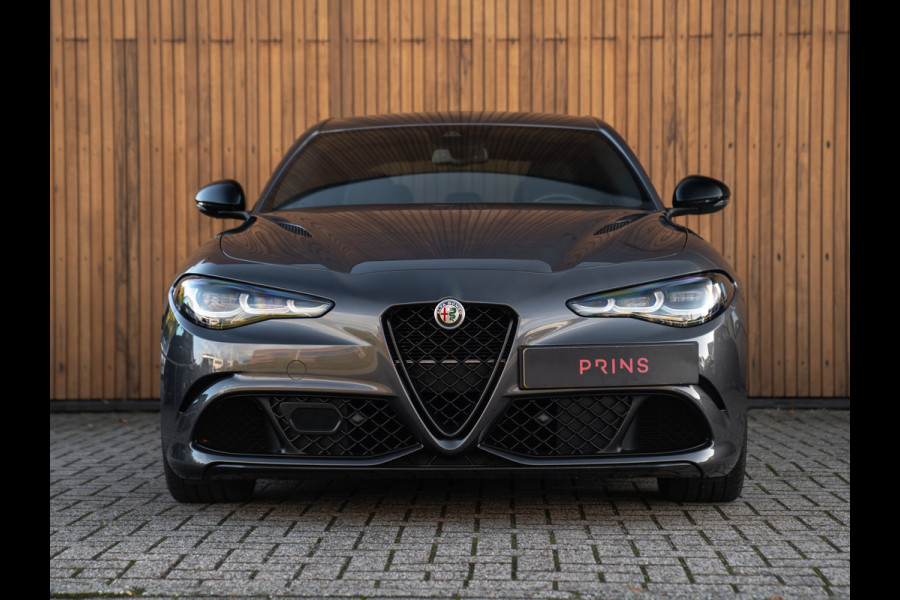 Alfa Romeo Giulia 2.9 V6 Quadrifoglio MY25 | Harman/Kardon | Adapt. cruise | CarPlay Alfa Romeo Giulia 2.9 V6 Quadrifoglio MY25 | Harman/Kardon | Adapt. cruise | CarPlay